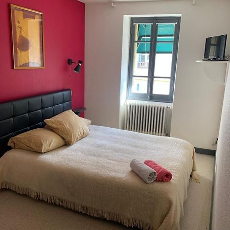 La Taniere De La Bete Bed & Breakfast Saugues Exterior photo